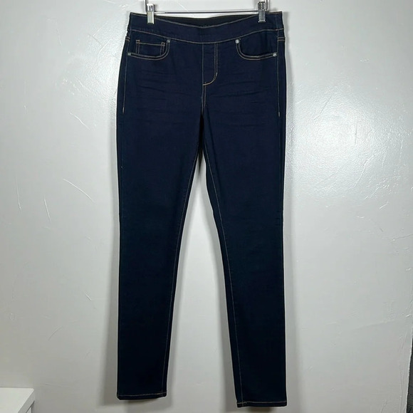 Maurice’s Jeans Size Medium Regular Dark Wash Pull On Waist - Picture 1 of 13